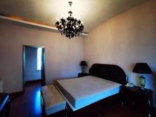 联排边套,北进门南花园。带车库。近12号线,