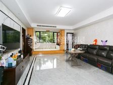 精装修电梯两房,价格可谈,位置安静,送车位,看房方便