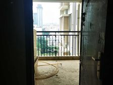 金质苑 4房2厅105万