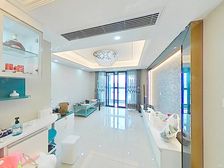 浦东御桥精装三房 南向中层满五住宅