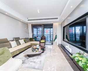 送全屋定制,前后花园好楼层,4房2卫,看中价格好商量!