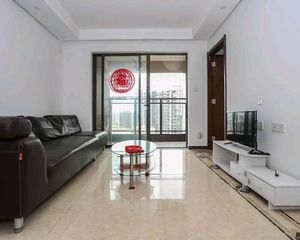 万科物业,环境好,装修精致,房龄新,配套齐