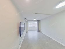 双榆树北路6号院 南北通透两居 精装底层户型