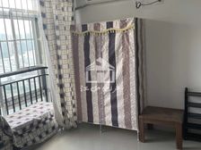 世贸西城地铁口