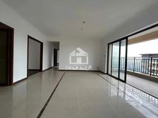 绿地新里璞悦公馆4房2厅82元