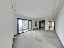 品秀星樾 4 房 135 方 品质小区 近地铁 次新小区