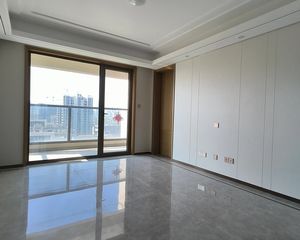 海尔产城创翡翠东方3室2厅2卫南朝向348.0万元/套出售