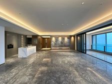 中央公园绝世大平层!!!头排看湖 、看公园 、4个大套房设计