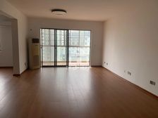 长湖景苑3房2厅中装152万