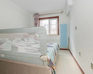 梅兰居1室1厅1卫 精装修 首付 32万客户0.5%