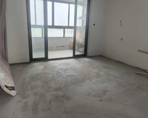 新城吾悦广场 4室2厅 南