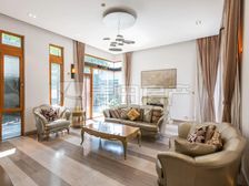 龙湾别墅4室2厅精装修 有钥匙 可谈价格 安排起来