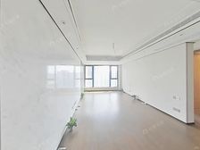 尚海湾三期,精装两房,南北通户型