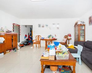 西城区西南向高楼层,视野好户型方正,主卧带阳台带卫生间