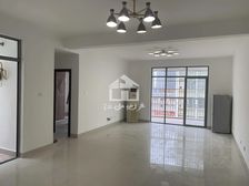 市政小区 3房2厅85万