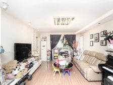 店长推荐!南向精装两居 满五商品房 采光好 诚心出售