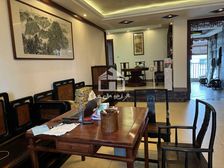 凯悦国际 3房2厅240万