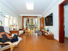 一梯两户 小区z好的三房户型 带地暖 满5年