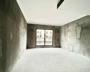 绿地观堂4室3厅2卫南朝向360.0万元/套出售