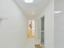 小区后面安静位置,面对网球场,采光视野好,精装修,诚意出售