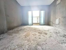 送车位,头等位置,复式大四房楼层位置好,可看江景,甲A级房源