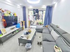 九方商圈 中航城三期 拎包入住 公园绿化