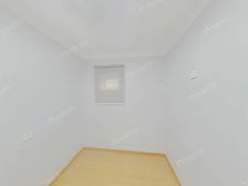 一房一厅西边套全明,中间楼层,看房有钥匙,无付款要求,随时看