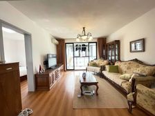 入秋咯 冬天跟夏天一样过 地暖房就这么牛 万里雅筑经典2房