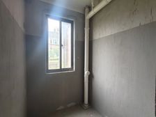 精装两房,送设施,拎包即住,总价低!