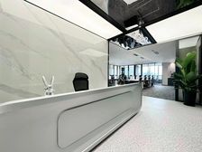 新塘站口 保利中心精装 科技感大堂 邻居