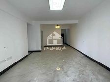 中铁南苑小区精装修四房两厅两卫,有证