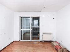 九棵树龙湖大方居一居室东南户型诚心出售