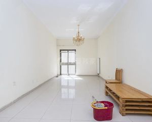 拉维小镇一层下跃,居室多满套