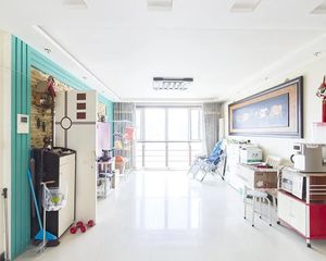 草桥恋日嘉园二期4室2厅 满五首套 有车位 双入户门