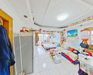 海淀牡丹园 公园旁 新上两居室 看房方便 价格可商量