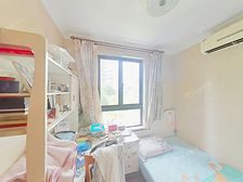 近前滩三林南,次新电梯房,近芦恒路站,厅朝南户型,精装修