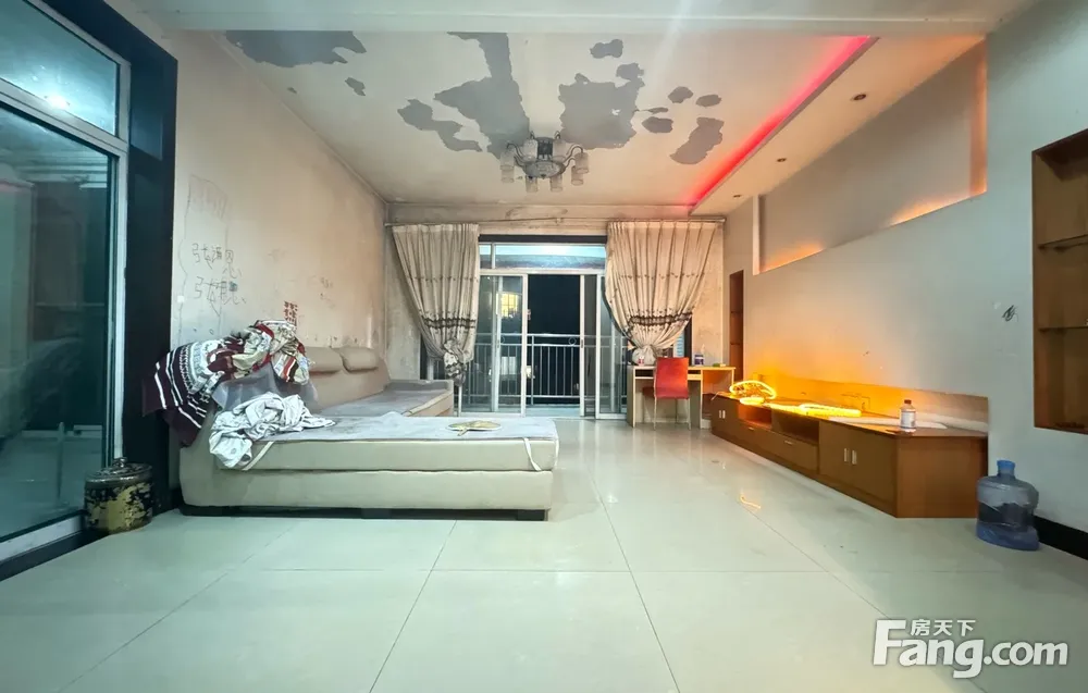龙湖时代天街旁 华宇渝州新都 三房