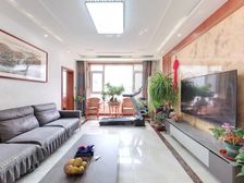 经开实验近 多层三楼 精装修 南北通透 带车库