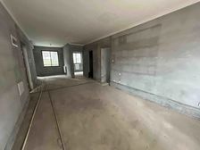 一楼带院带地下室,南北通透 中建云栖苑 2室2厅,随时看房