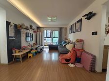 南北通透万科美景魅力之城紫云园3室2厅精装修