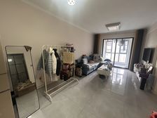 正南正弘中央公园棠语苑3室1厅精装修