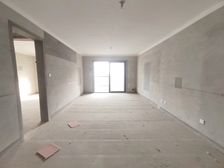 南北通透兴港永威南樾3室1厅