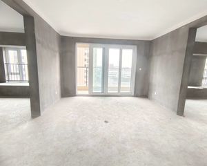 碧桂园幸福里4室2厅2卫南朝向239.0万元/套出售