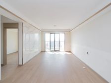 高楼层 次顶楼 24楼 中建招商龙宸壹号 4室2厅 精装修