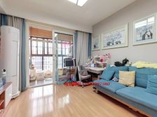 全明户型生活购物设施比较完善周边交通便捷拎包入住