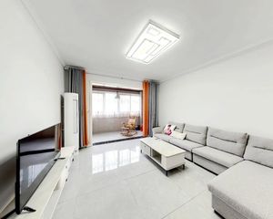 师范家属院,三室两卫带精装,满二,带全屋家具家电