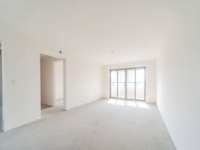 龙湖景粼天著南区 140平4居 南向毛坯 方便看房