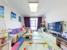 加城湖滨公寓精装3房,南北通透,采光好,业主诚意出售!