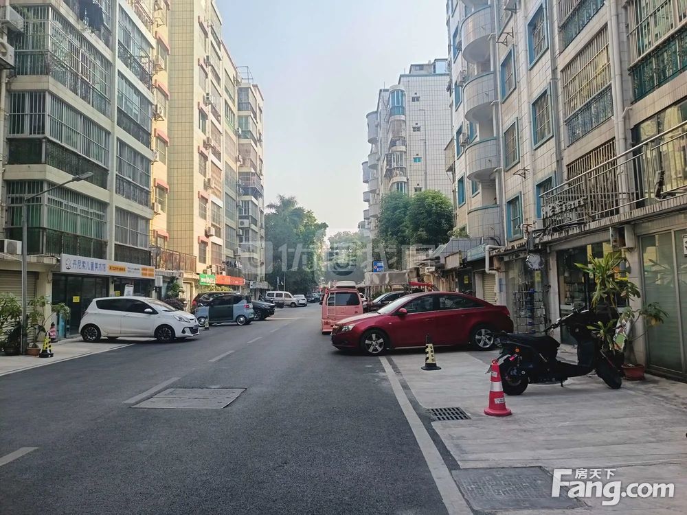 小区相关图