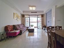 巴南区 轻轨站旁 精装四房 单价只要6000多